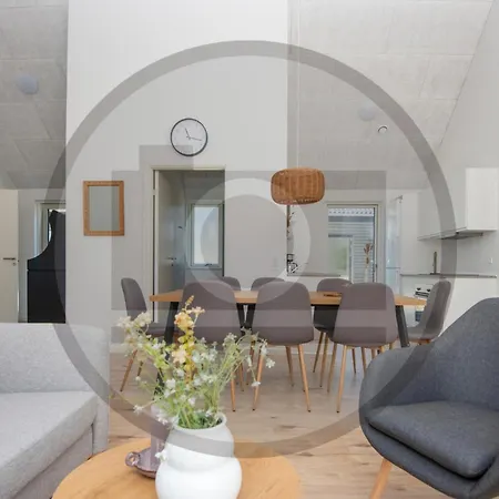 Gorgeous In بيت للعطل Glesborg